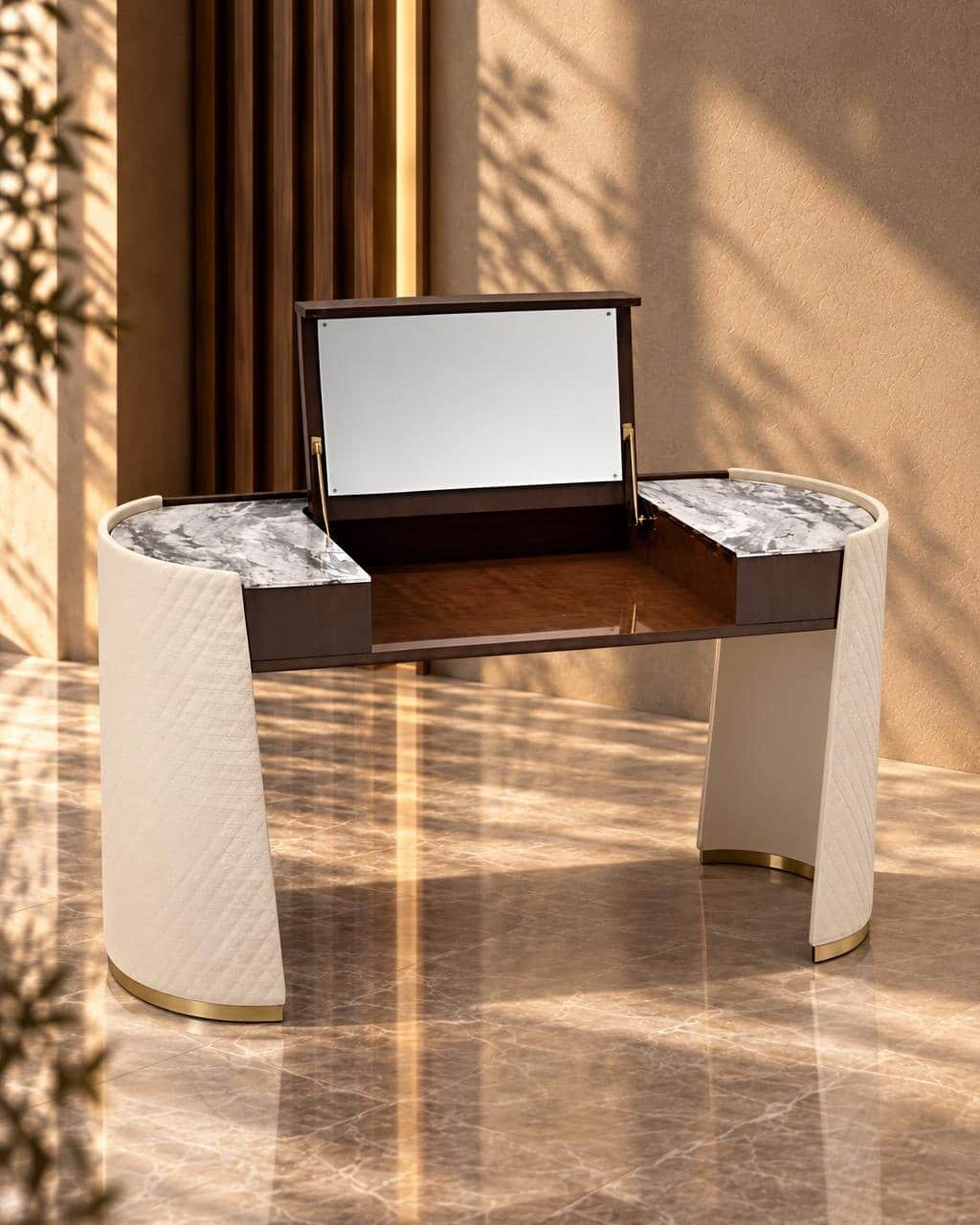 Tivo Dresser Set